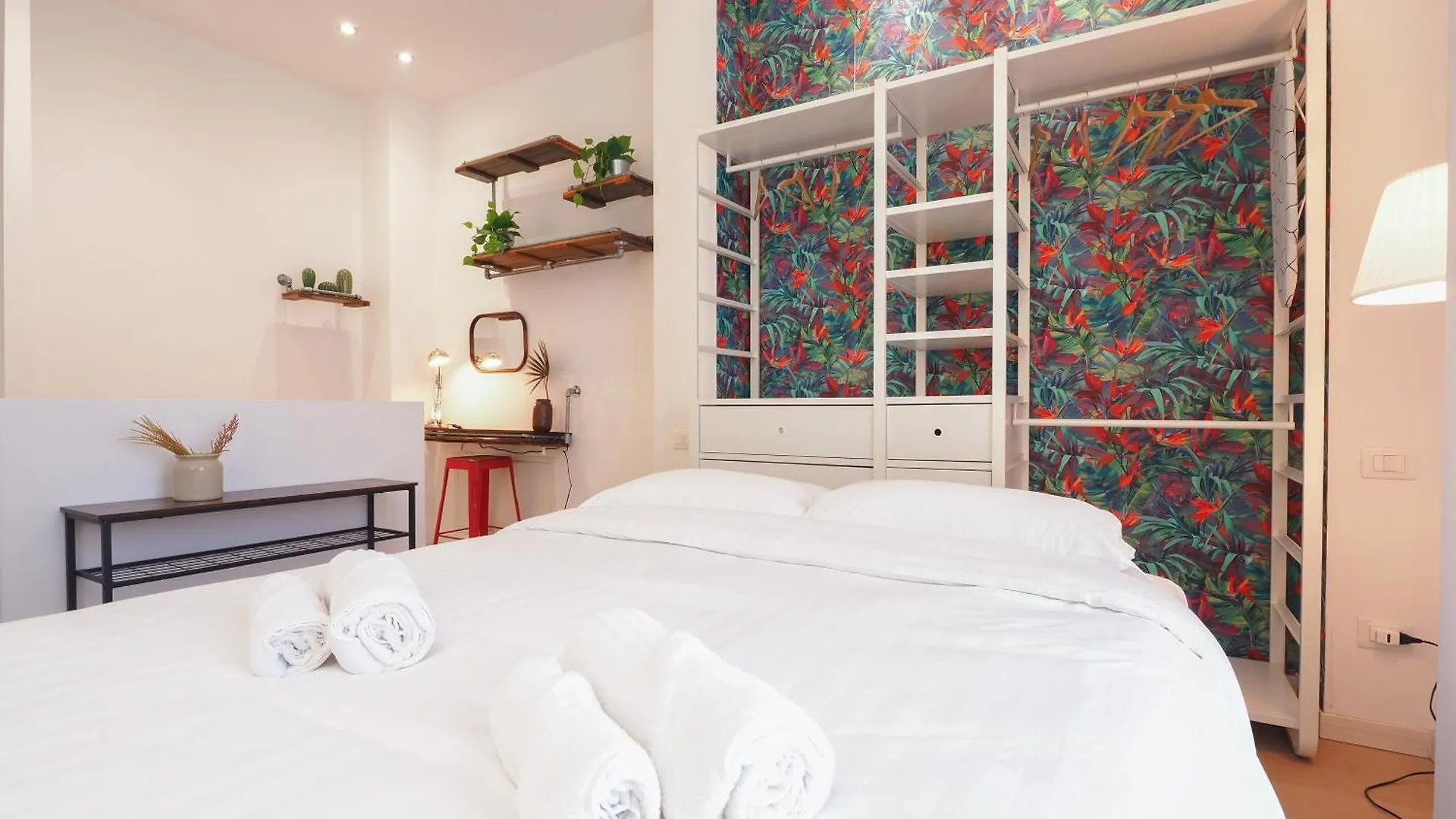 Primopiano - Rogoredo Milano İtalya