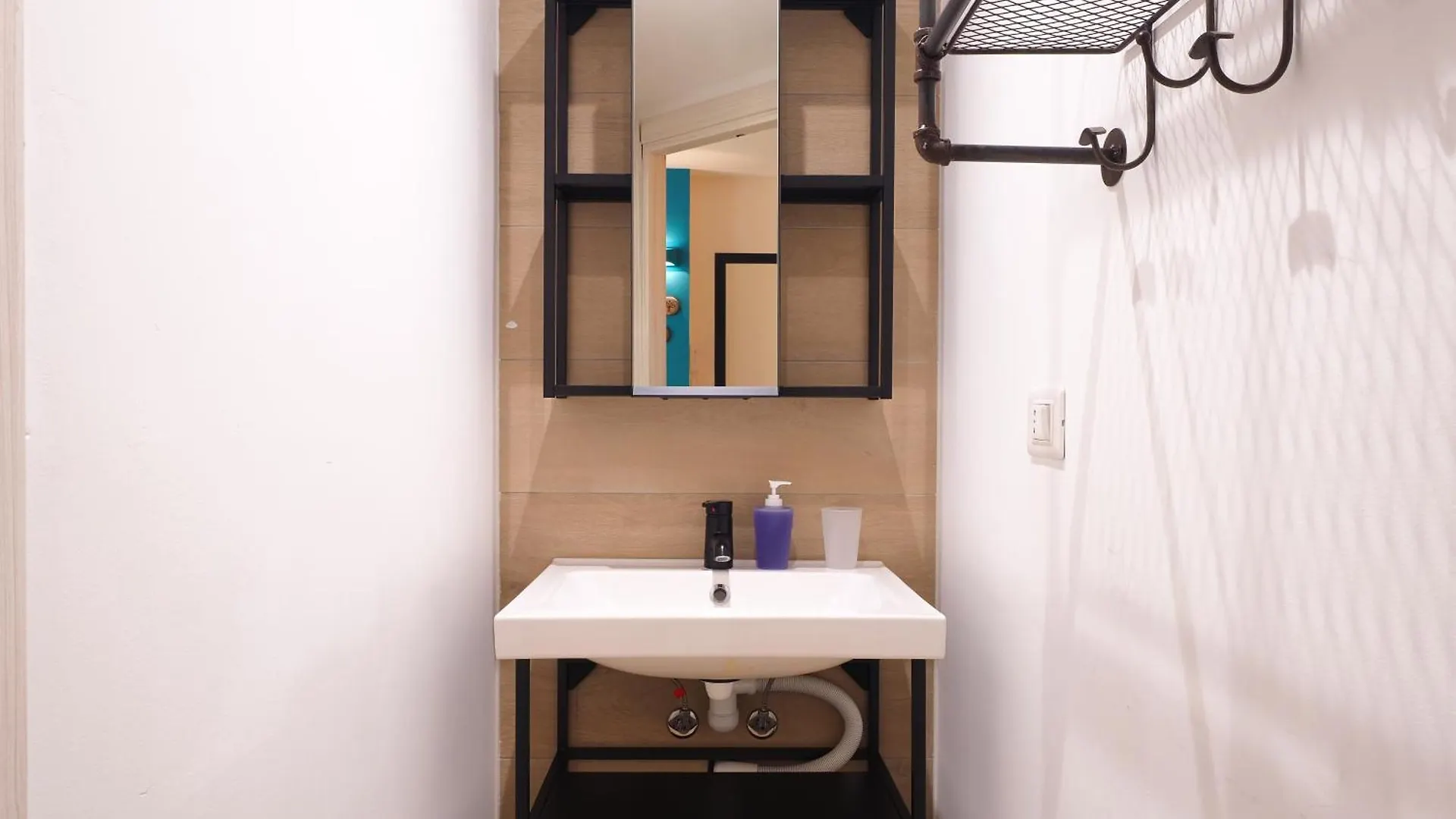 Primopiano - Rogoredo Milano İtalya
